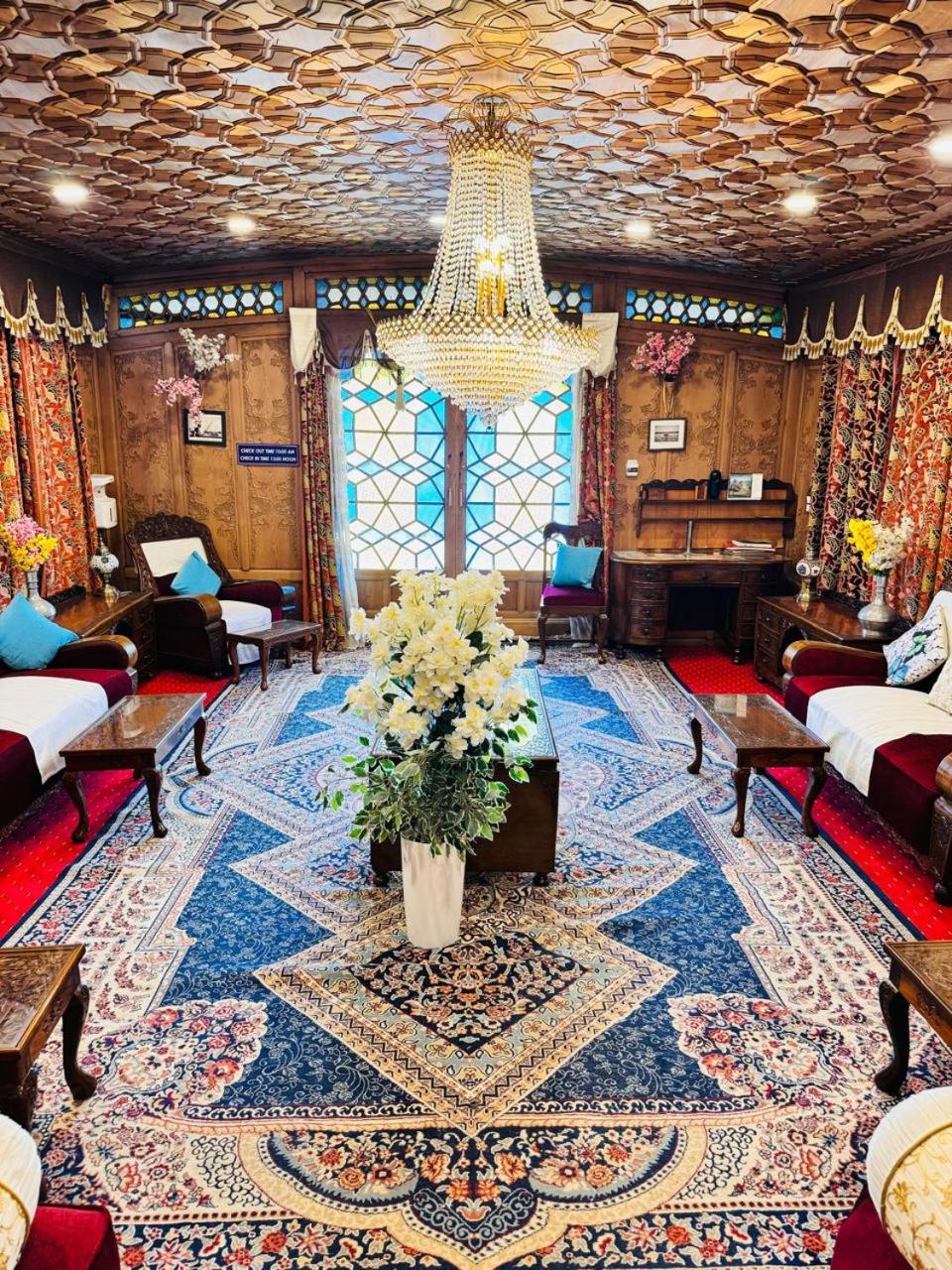Srīnagar Crown Of India Group Of Houseboats酒店 外观 照片